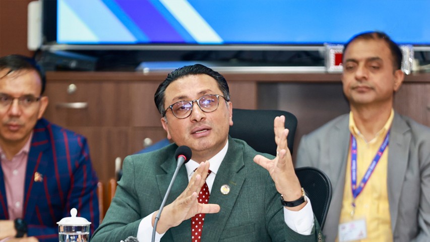 सबै कर्मचारीको तलब २१ प्रतिशत बढेको होः अर्थमन्त्री डा स्वर्णिम वाग्ले