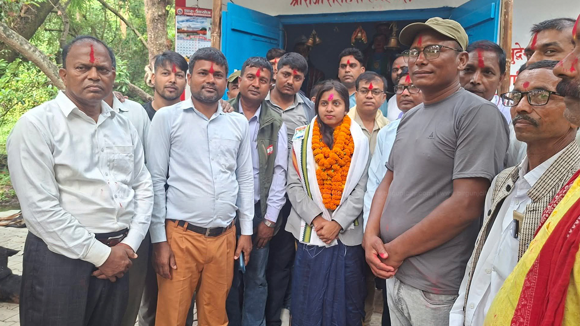 उपसभामुख ठाकुरद्वारा सलहेस फूलवारी र राजदेवी मन्दिरको भ्रमण, धार्मिक पर्यटन विकासमा जोड
